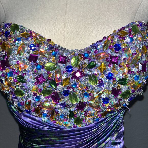 JOVANI HIGH LOW STRAPLESS EMBELLISHED COLORFUL GEM BODICE ANIMAL PRINT GOWN - 6 - Picture 4 of 16